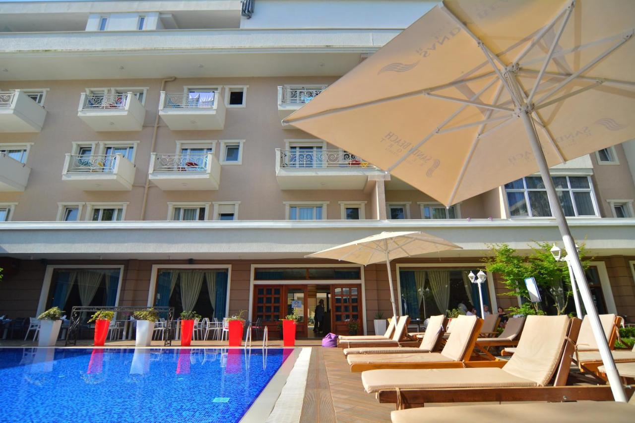Sandy Beach Resort Golem  Exteriör bild