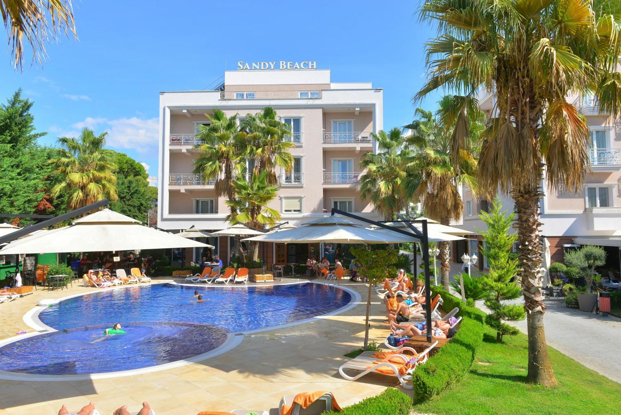 Sandy Beach Resort Golem  Exteriör bild